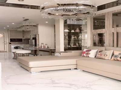 ชั้น 18 บิ๊วอินสวยหรู ! ขายคอนโดเซอร์เคิล คอนโดมิเนียม  (The Circle Condominium) 47.59 ตร.ม ใกล้ ร.ร.เซนต์ดอมินิก ใกล้BTS นานา! ด่วน