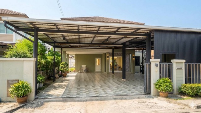 ขาย บ้าน - 8900000 บาท กรุงเทพ ใกล้กับ แฟชั่นไอซ์แลนด์