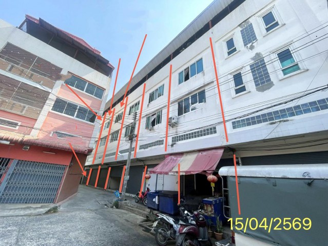 ขายอาคารพาณิชย์ปทุมธานี 3 ชั้น 6 คูหาติดกัน โครงการ ตลาดพรธิสาร (คลอง 10)  อำเภอธัญบุรี