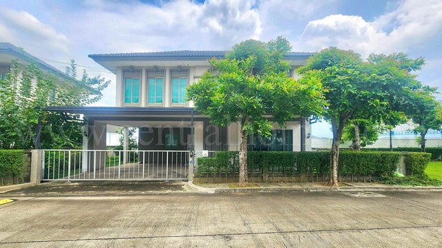 บ้านเดี่ยว เสนาวิลเลจ วงแหวน - บางบัวทอง บ้านสวย พร้อมอยู่ ใกล้ MRT สถานีคลองบางไผ่