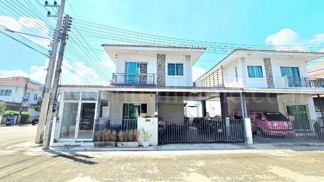 บ้านแฝด เดอะ ไนน์ รังสิต-คลอง 9  ใกล้ถนนวงแหวนรอบนอก หลังมุม ใกล้ BTS คูคต