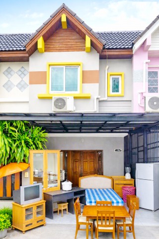 ทาวน์เฮาส์ 2 ชั้น 2 น้ำ แม็คโคร รามอินทรา 800 ม. สวนสยามอะเมซิ่งพาร์ค 100ม.  2 นอน เฟอร์มาตรฐาน  16 ตร.วา.128 ตร.ม.ซ.สวนสยาม 1-9