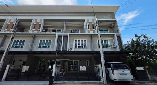 ทาวน์โฮม 3 ชั้น 17.5 ตารางวา วิชั่นสมาร์ทไลฟ์ บางบัวทอง ใกล้ MRT สถานีบางพลู